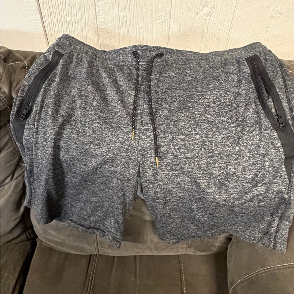 American Eagle Men's Gray Heather Active flex Drawstring Shorts